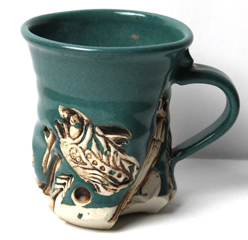 Stoneware Art Pottery Green/Brown Clay Carved Fish Hand Made Coffee Mug