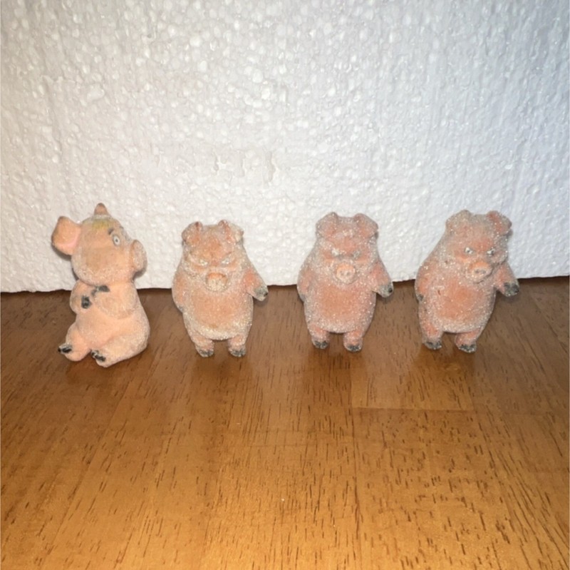 Set of 4 Pink Flocked Vintage Pig Collectibles Figurines Animal Class Pig Decor
