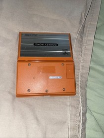 Nintendo Donkey Kong Multi-Screen Game and Watch DK-52 1982 Edition