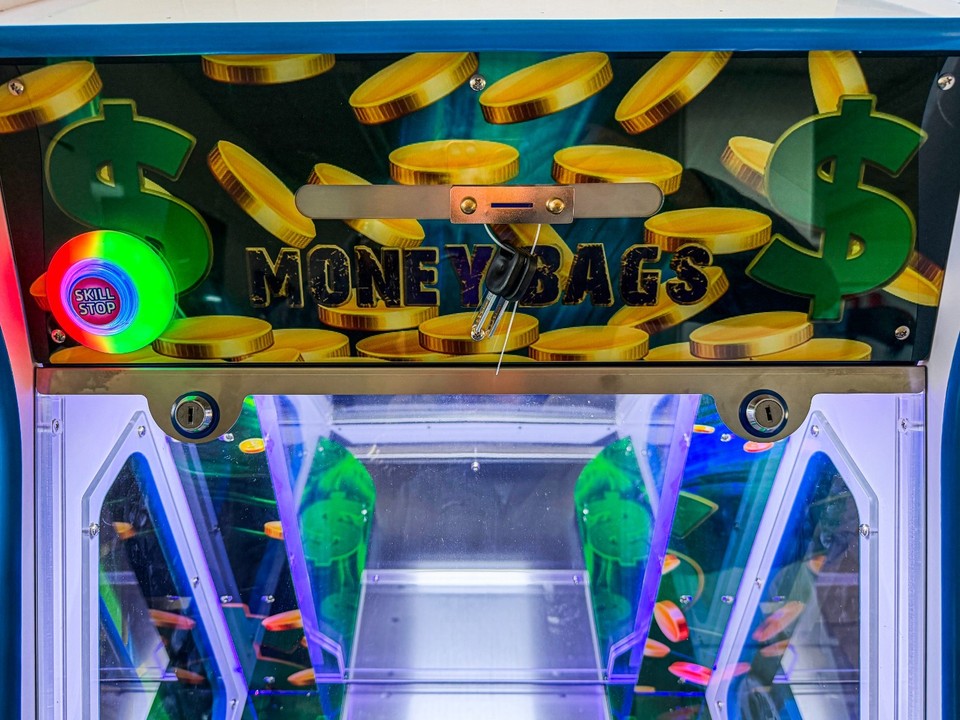 Money Bags Quarter Coin Token Pusher Machine TEJ | eBay