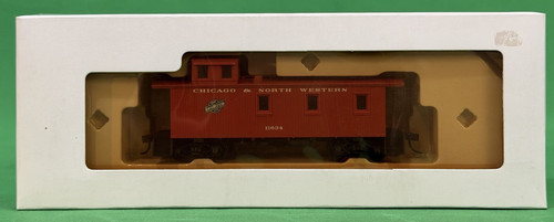 Walthers HO Chicago & North Western 30' Wood Caboose No. 11634 - Neu, offener Karton | Zustand: Used