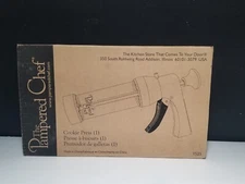 Pampered Chef 1525 Cookie Press with 14 Discs White In Box