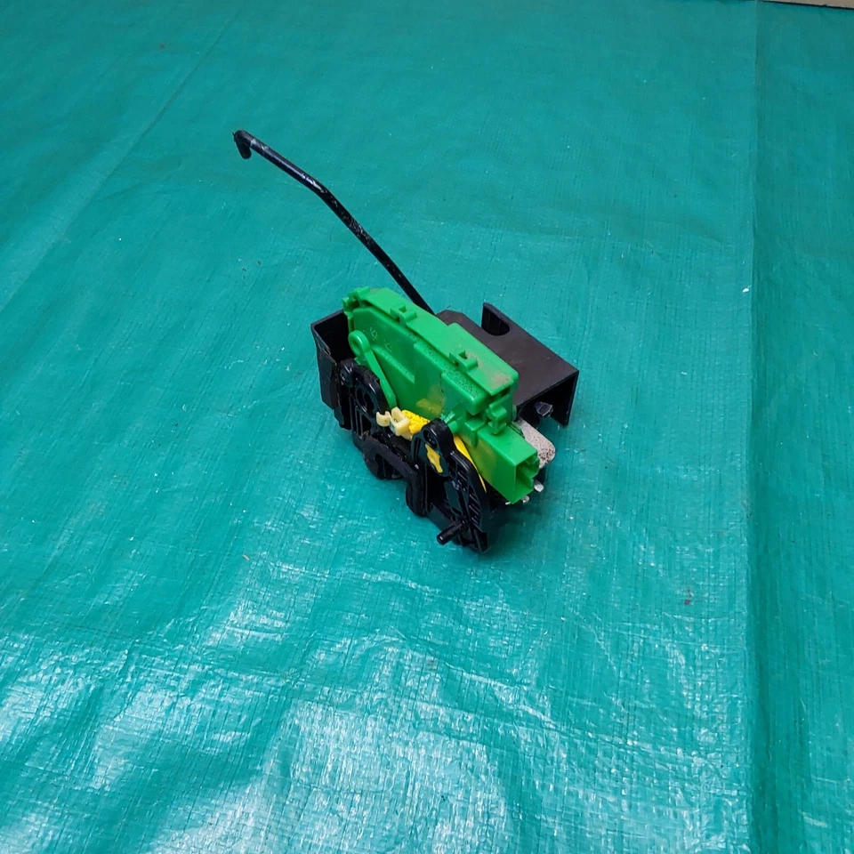 2012-2017 现代口音左后门锁闩原始设备制造商 81410-1R030 — 第 4/4 张图片