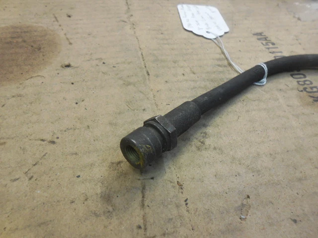 Manguera línea freno pinza trasera Ferrari Mondial 8 308 Foto 3 de 3