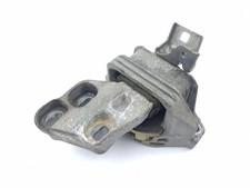 Support moteur Infiniti Q30