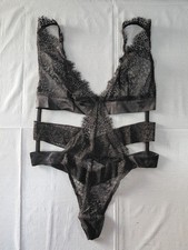 Victoria's Secret Banded Black Floral Embroidered Plunge Teddy Med