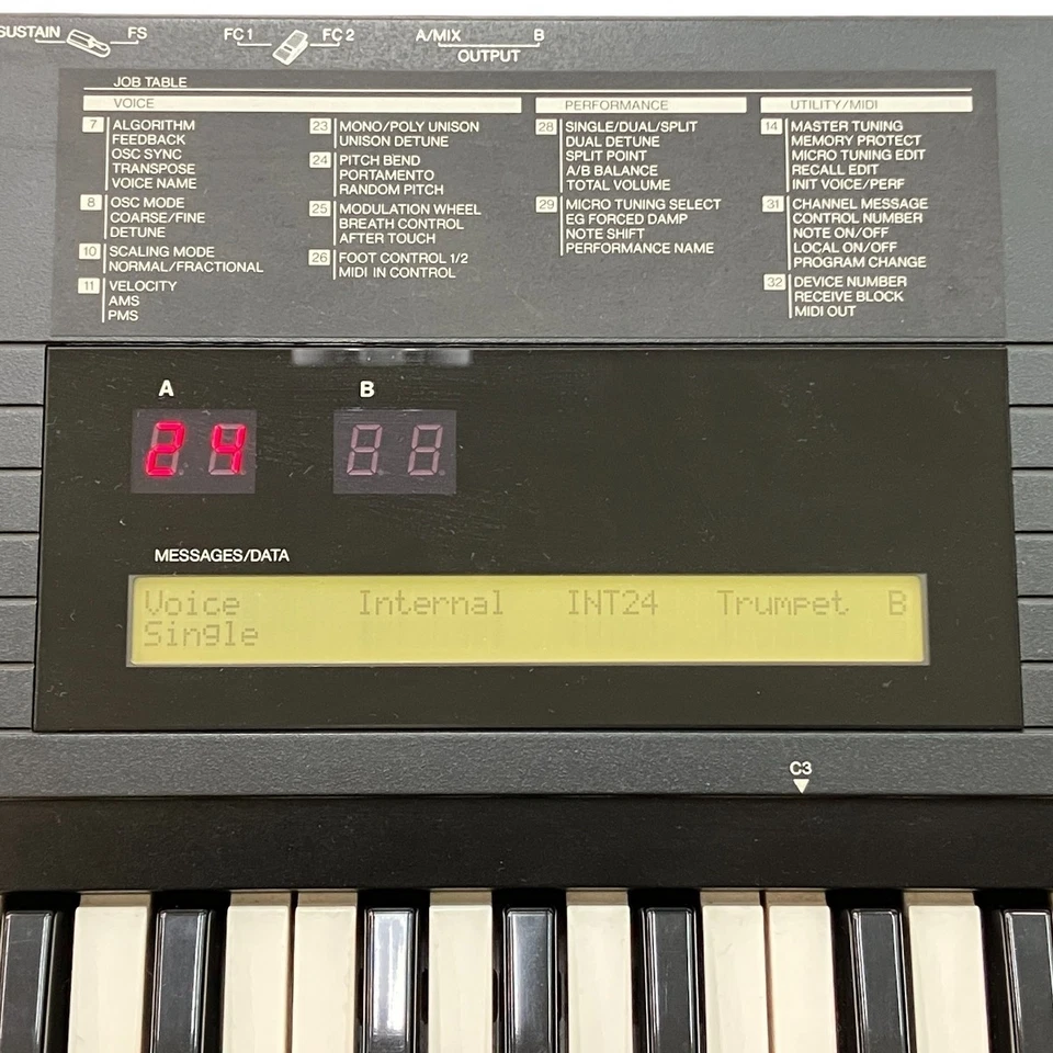YAMAHA DX7II-FD Digital Programmable Algorithm Synthesizer Working Confirmed - Image 3 of 4