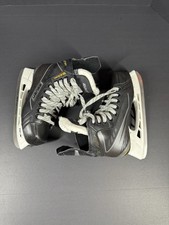 Bauer Supreme 150 Hockey Skates Size 5 Good Condition.
