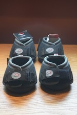 Callo Trek Hoof Boots and Pastern Wraps (2 sets ) Size 2