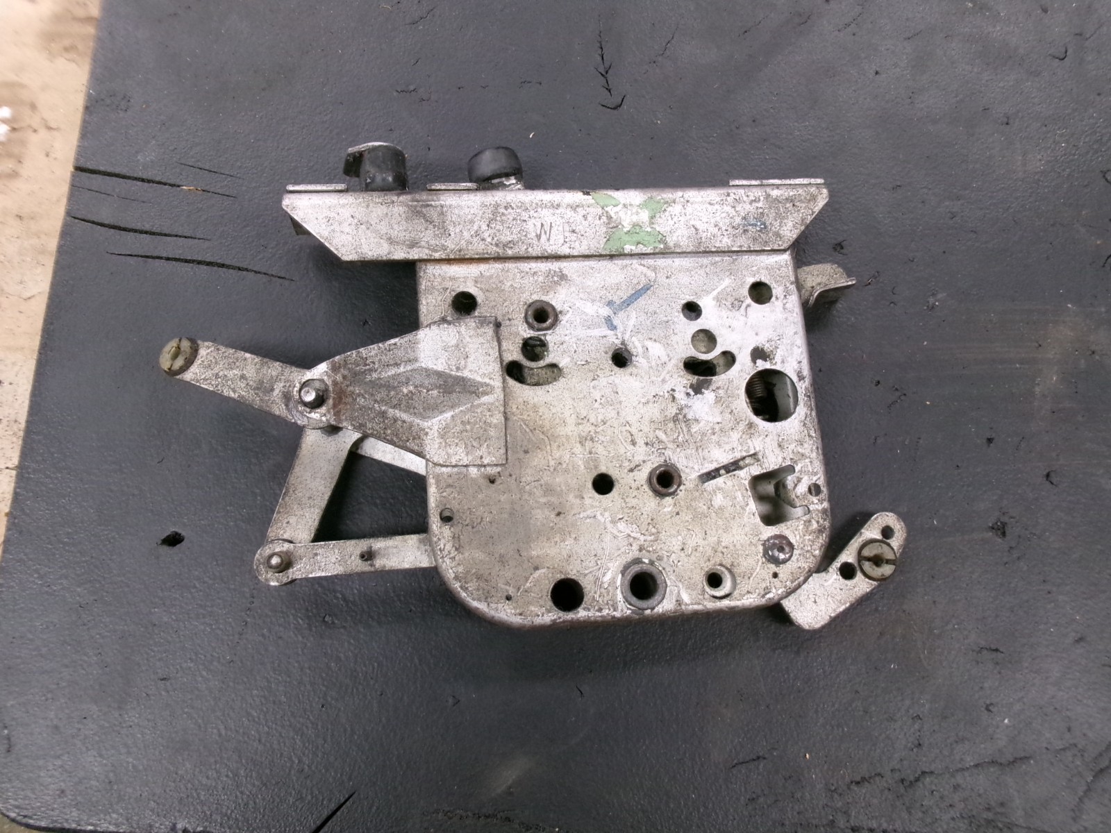 1965 1980 Rolls Royce Silver Shadow Sedan RR Door Latch RHD Car