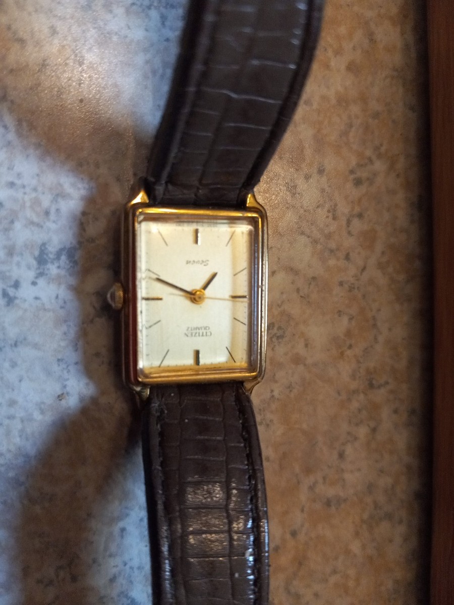 Vintage Citizen Seven Womans Square Face Watch Gold Tone Japan