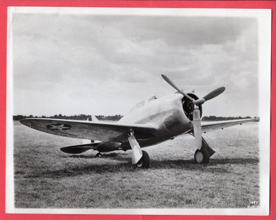 1940 USAAF Seversky Republic P-35 Fighter Pursuit Plane 7x9 Original News Photo