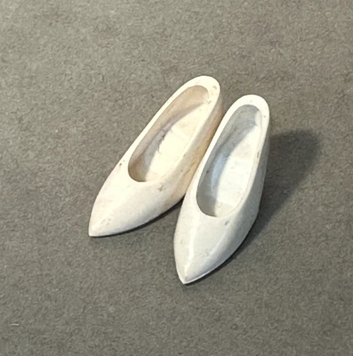 1965 Ideal Glamour Misty Tammy Doll  white doll shoes VINTAGE