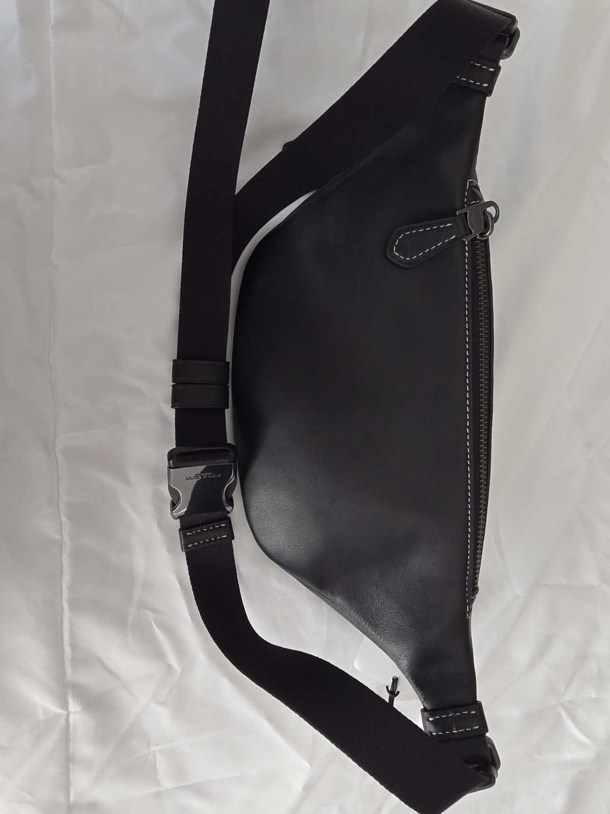 Coach Disney Holiday Bumbag Mickey Mouse Limited Edition NWT thumbnail 5