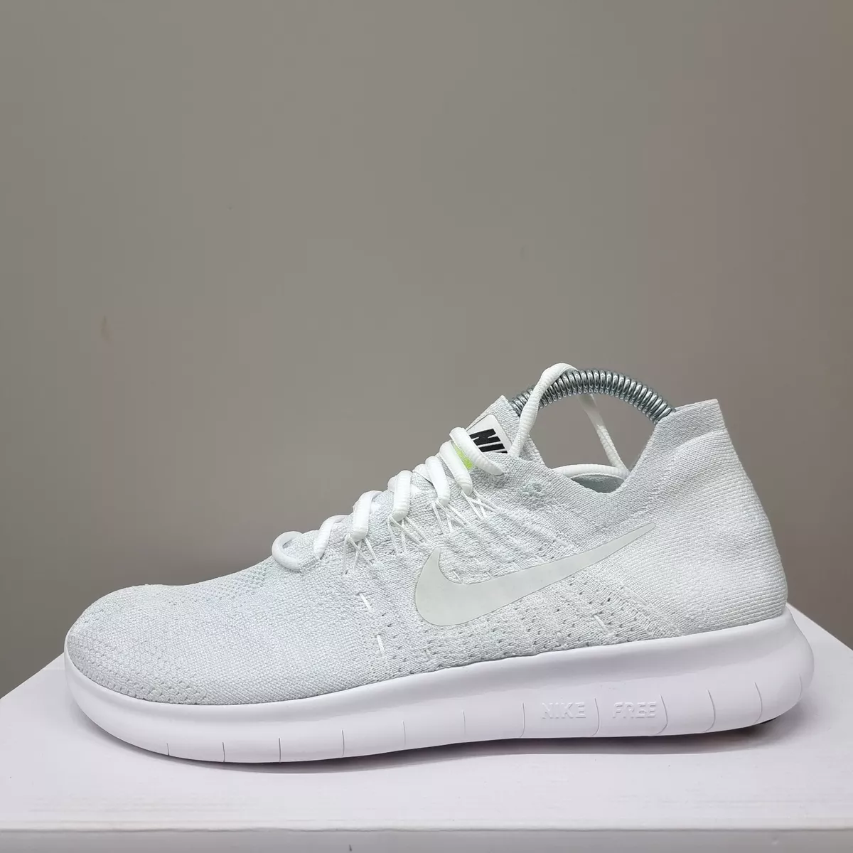 Free rn flyknit white clearance 2017