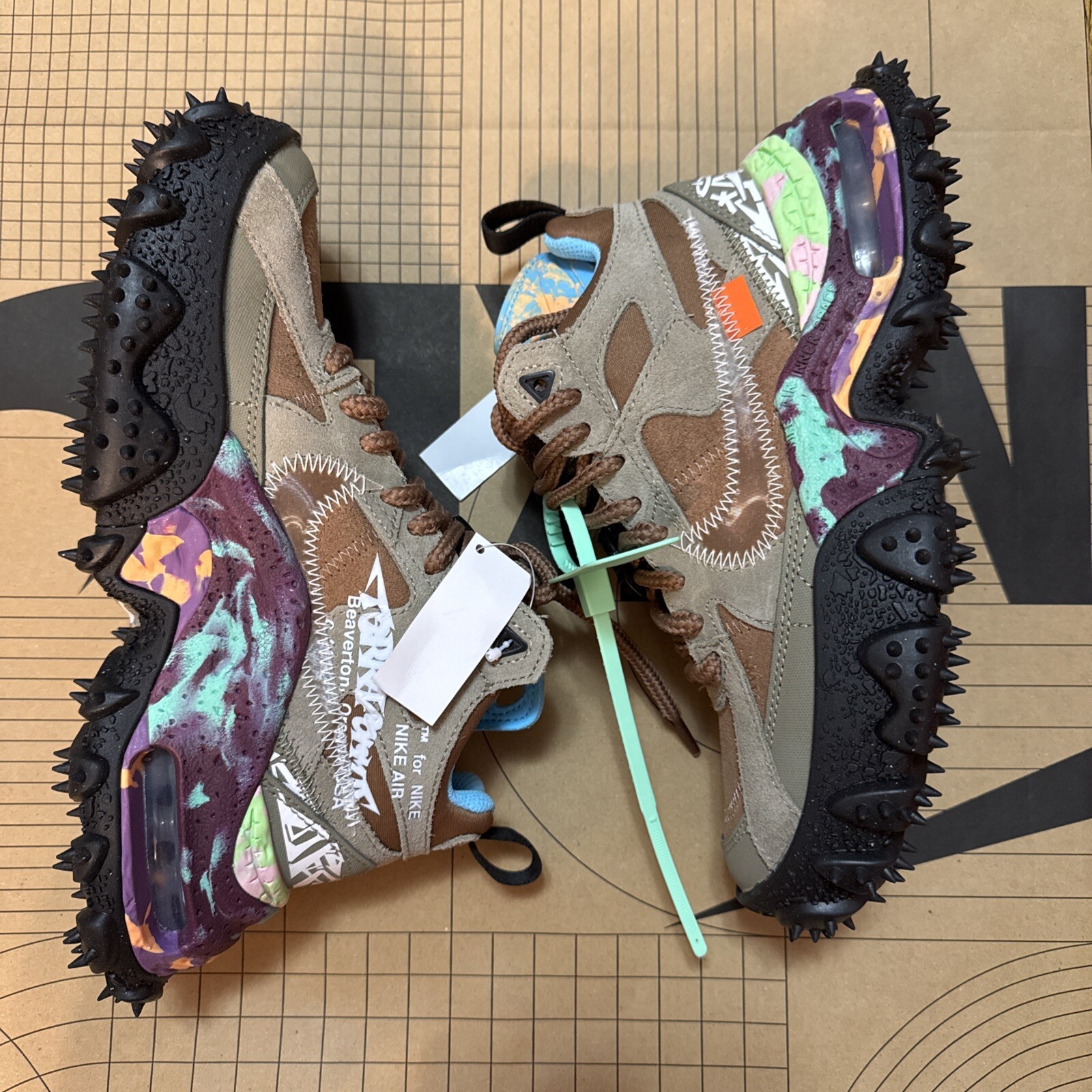 OFF WHITE X NIKE Nike Off White x Air Terra Forma 'Archaeo Brown' DQ1615 200 Uomo 4.5 senza coperchio