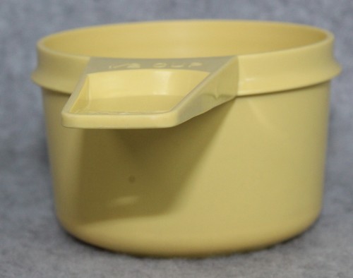 Vintage Tupperware Measuring 1/2 Cup Replacement Yellow #764 - Picture 3 of 7