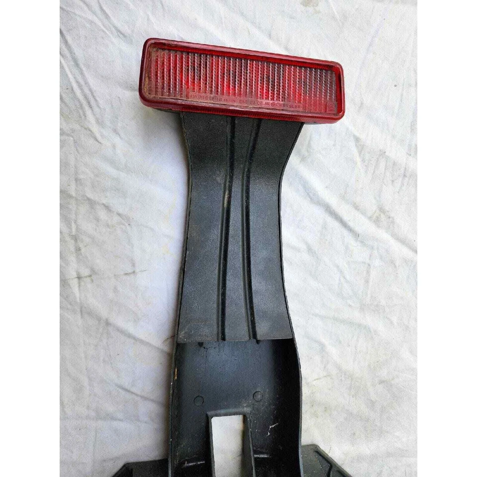 2007-2017 Jeep Wrangler Spare Tire Mounting Bracket WITH Brake Light MOPAR OEM Foto 2 de 4