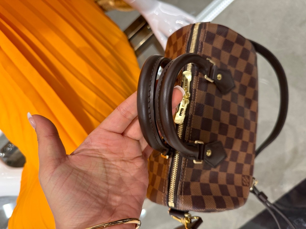 Louis Vuitton Speedy Bandouliere Duffle 25 Brown Canvas