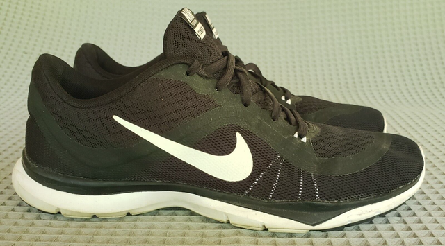 nike flex trainers womens