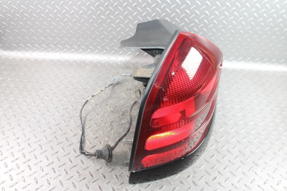 03-04 Marauder Left Quarter Panel LH Taillight Tail Light Lamp Lens Factory OEM Foto 4 de 4