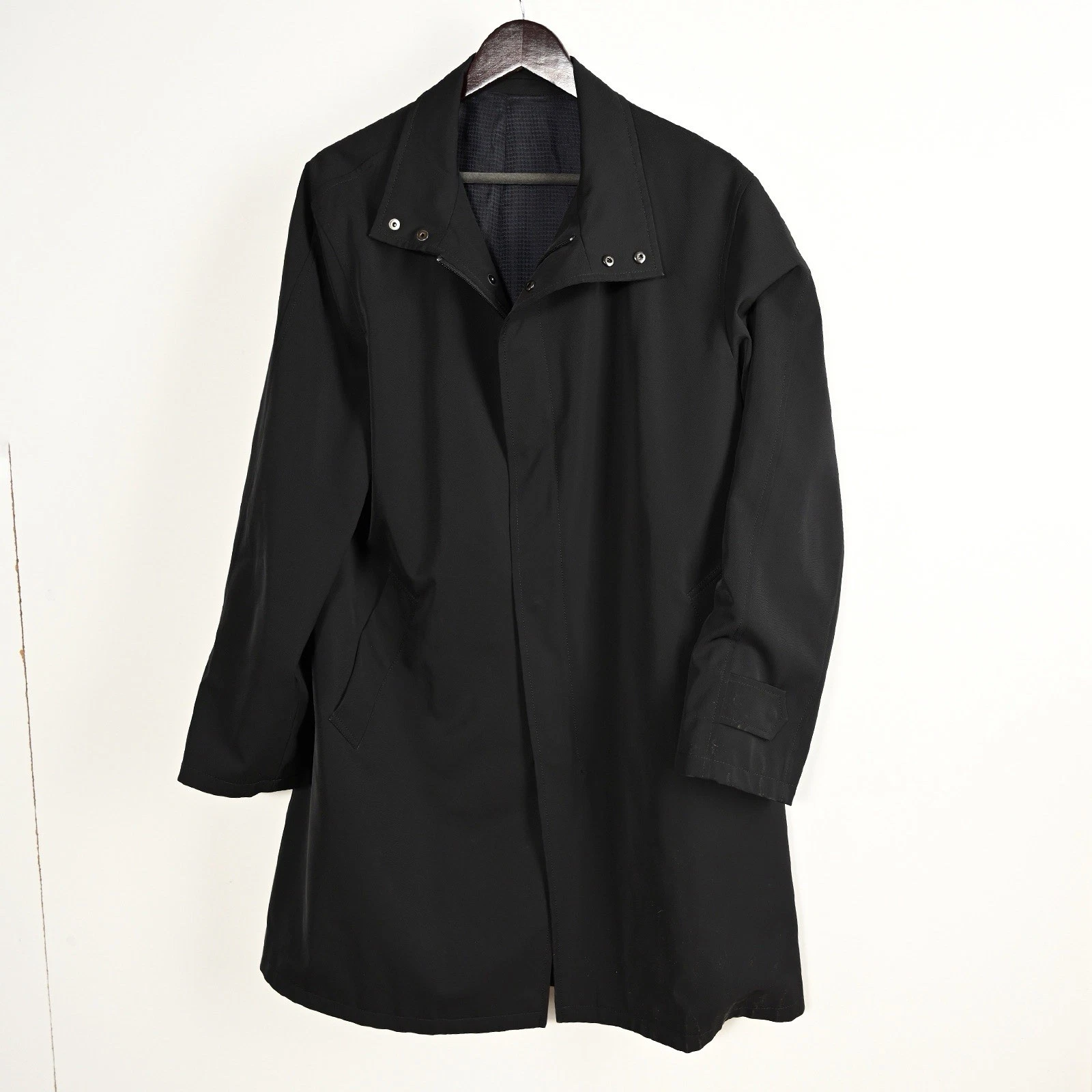 Armani Collezioni Men’s XL Black Snap Button Polyester Trench Coat w/Pockets