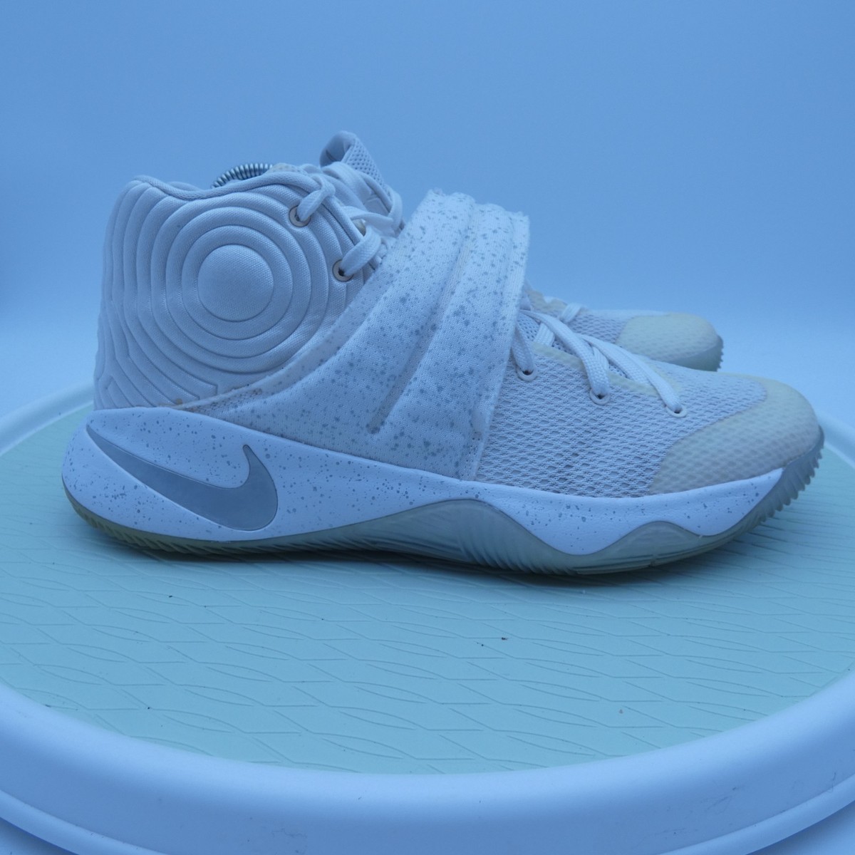 Nike Kyrie Speckle 819583-107 Mens 10 Basketball Shoes White