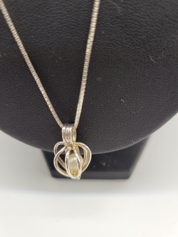 Vintage Sterling Silver Signed LUC 925 Caged Pearl Pendant Necklace