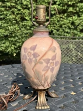 ROOKWOOD POTTERY ARTS & CRAFTS DECORATED FLORAL LAMP~SHAPE#902D~XXXIX~WORKING