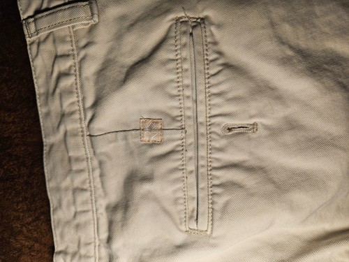 DKNY Shorts Mens Size 33 Beige Cream Bermuda 10 Inch Slash Pocket Casual Fit EUC - Picture 6 of 6