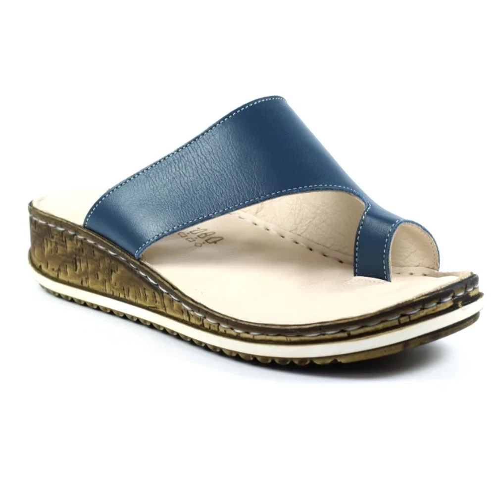 Lunar Women s JLD050 Shore Leather Sandals Navy Blue eBay