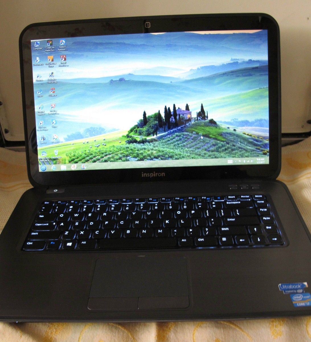 DELL Inspiron 15z-5523 - Core i3-3227U 1.90GHz 4GB 500GB HDD 他□1週間