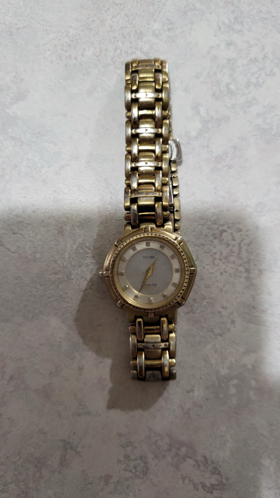 Citizen Eco-Drive MOP Dile Gold-Tone Wr-100 Women's Watch