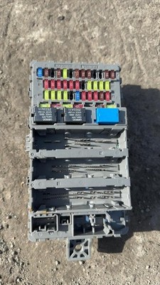 2008 - 2017 Honda Accord Cabin Interior Fuse Box Junction Block Assembly OEM