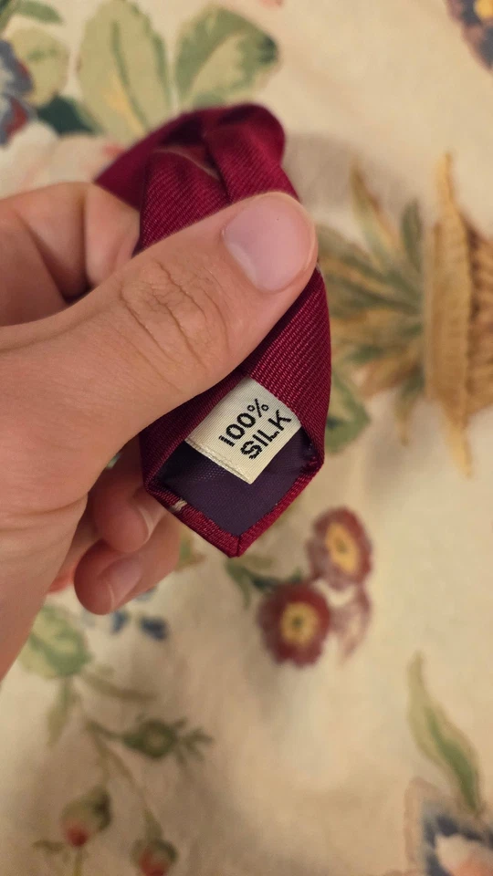 Corbata corta Corporate Classics roja a rayas golf novedad 100 % seda Foto 4 de 4