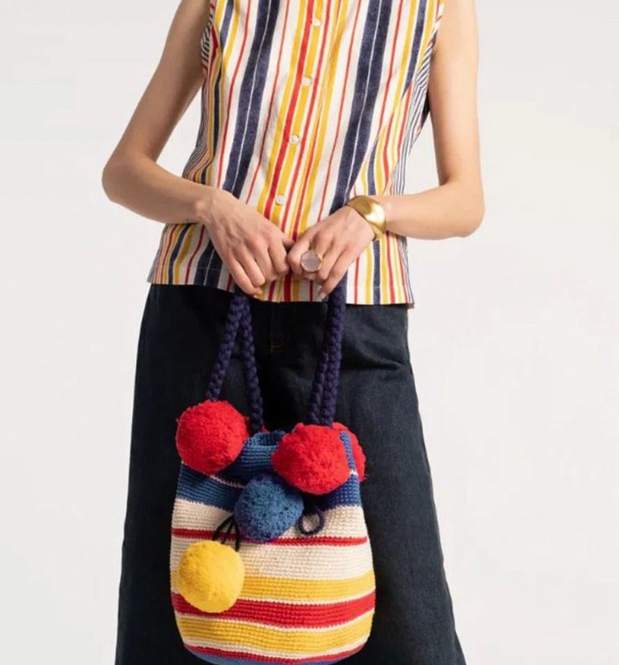 BOLSO A RAYAS NUEVO CON ETIQUETAS FRANCES VALENTINE HALEY TEJIDO CUBO POM POM REGATA Foto 2 de 4