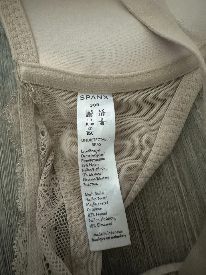 5 Spanx Women’s Bras 38B And 36C Push Up Style - Image 2 of 4