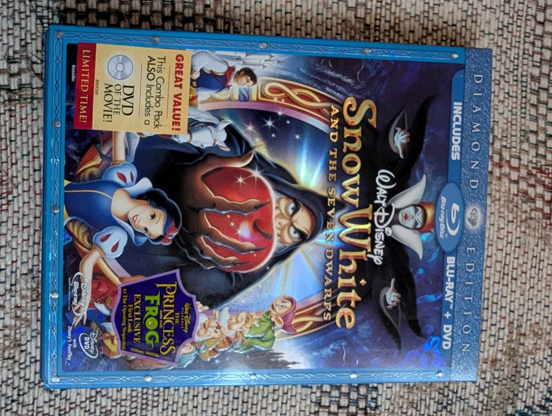 Snow White and the Seven Dwarfs (Blu-ray/DVD, 2009, 3-Disc Set), like new