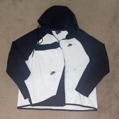 BUY  Nike Tech Fleece Tracksuit LARGE White Black 805162-017 928483-017
