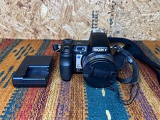 Sony Cybershot Digital Camera DSC-H7 8.1 MP TESTED With Battery Charger