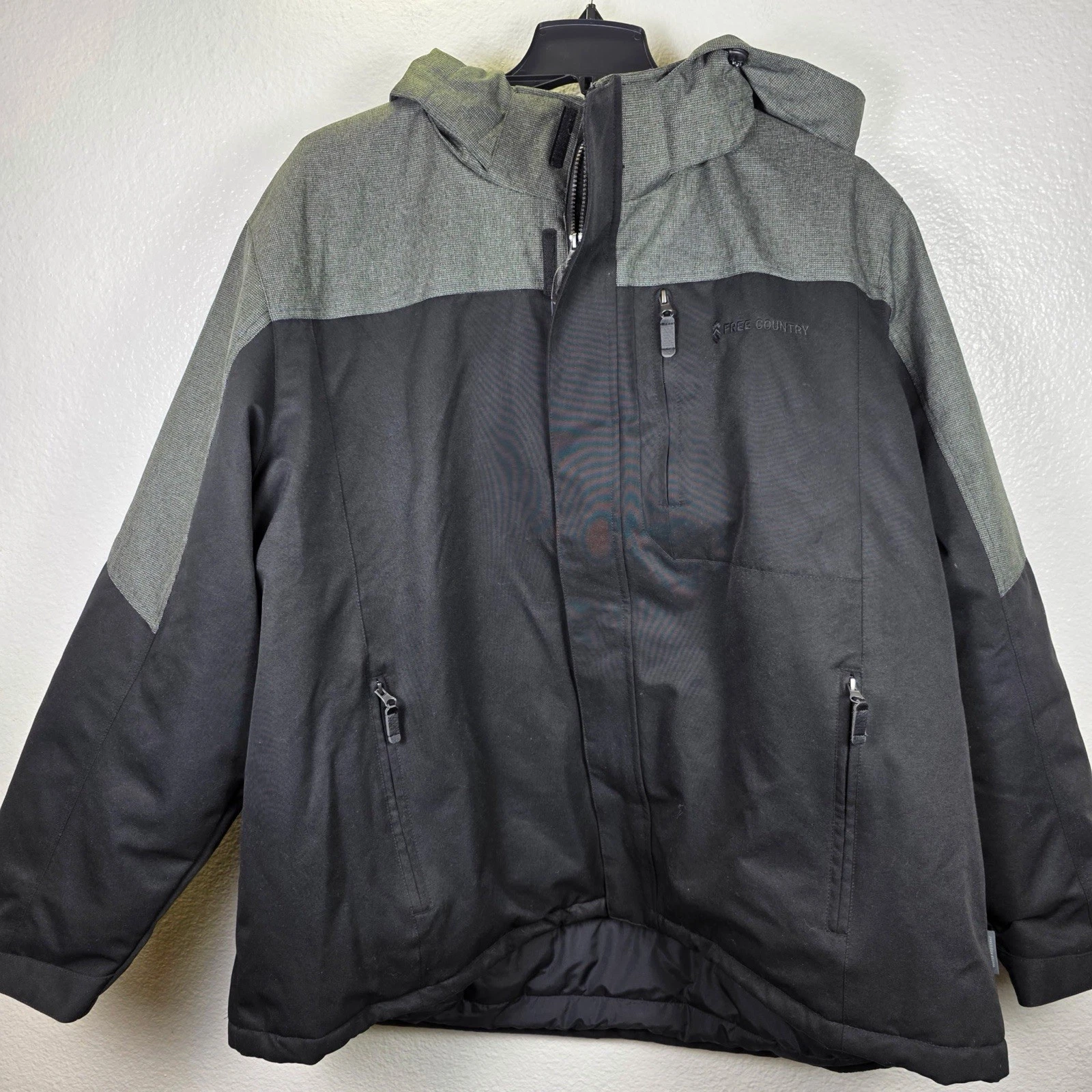 Free Country Men's Jet Black Puffer Jacket 5X Water Wind Resistant Warm
Opens in a new window or tab