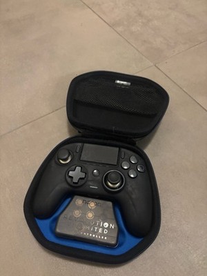 Nacon Revolution Unlimited Pro Controller PS4/PC mit Case & Gewichten