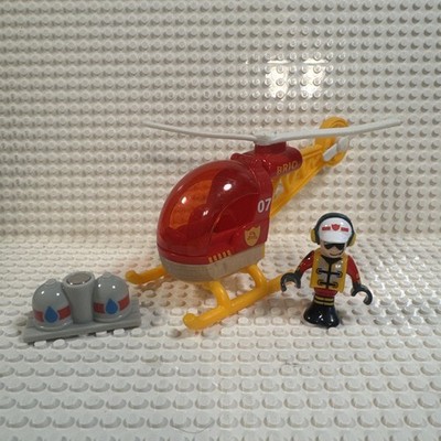Brio World Firefighter Helicopter #33797 Complete With Figure and Cargo USED