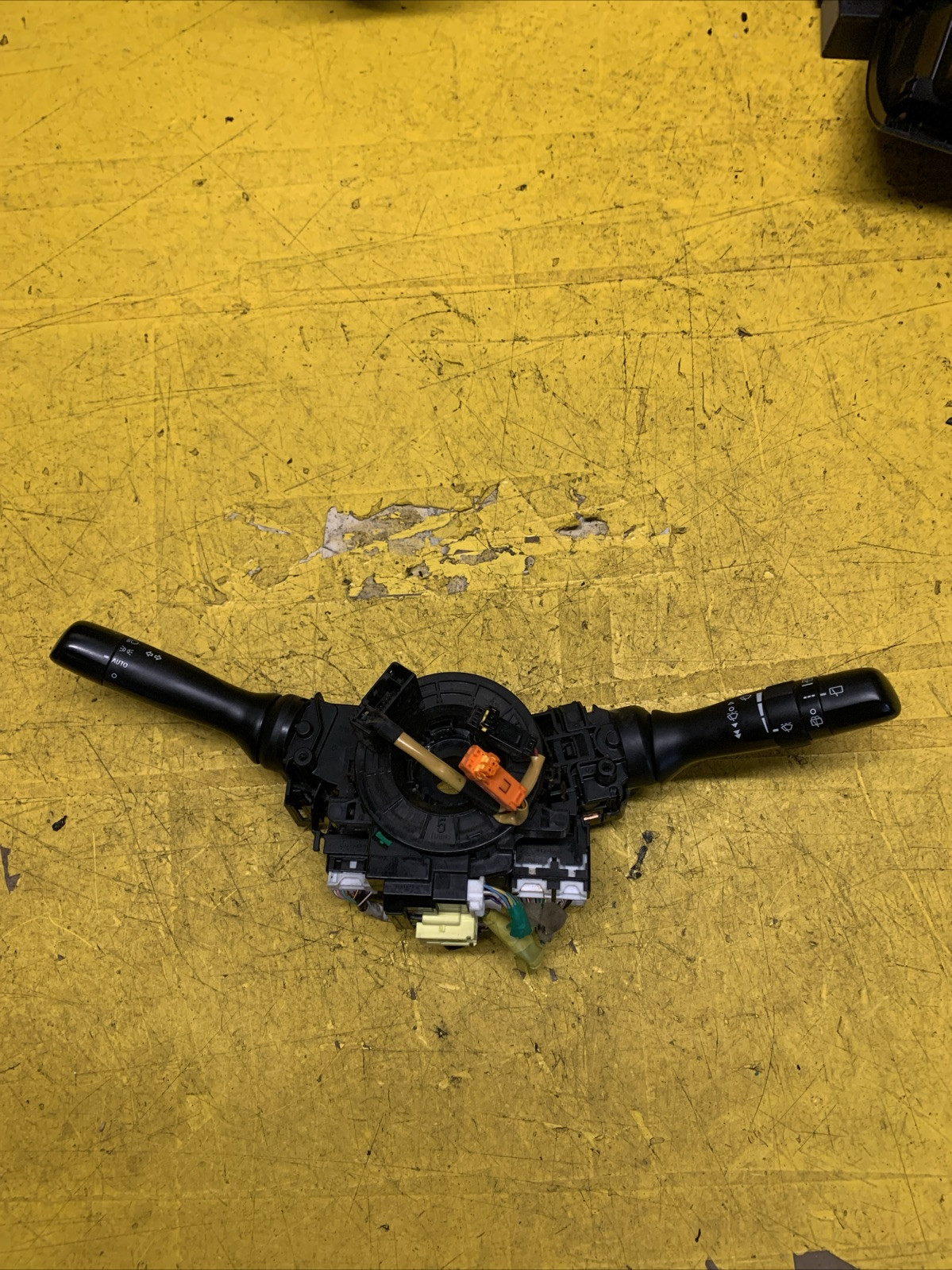 14-18 Subaru Forester GD Steering Column Wiper Stalks Indicator 83111SG030