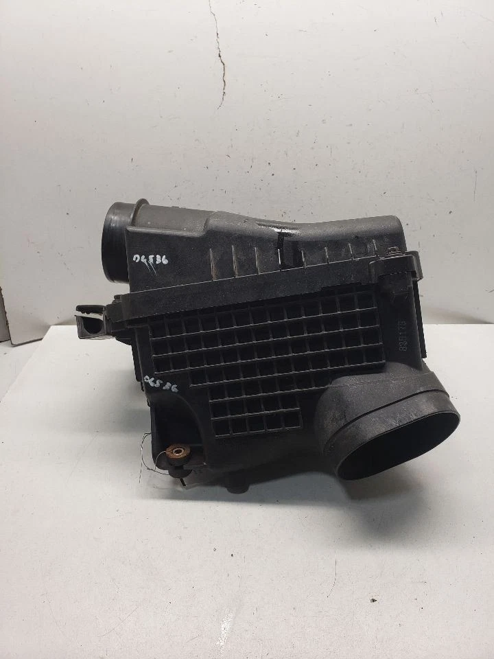 Purificador de aire 3,5 L compatible con 10-15 Crosstour 1430680 Foto 2 de 4