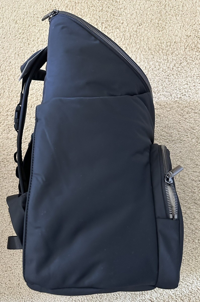 black logo lululemon belt bag lululemon Everywhere Wordmark Crossbody Belt Bag 1L