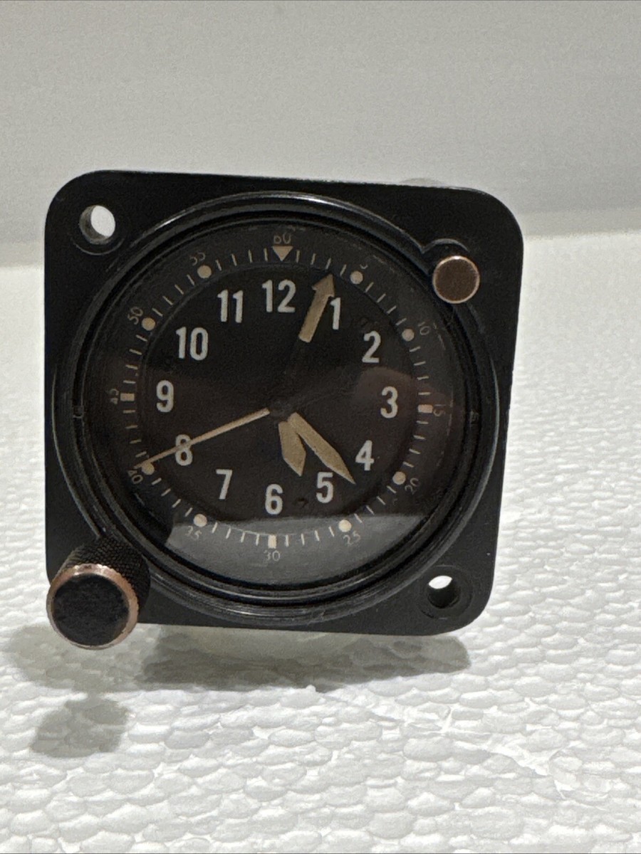 1962 WALTHAM Original precision 8-day Aircraft mechanical clock For Parts - Main Image