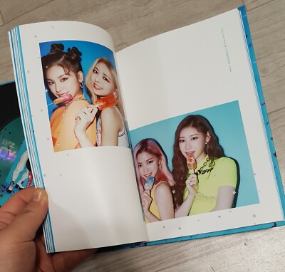ITZY [IT`z ICY] PROMO album Autographed Signed PHOTOCARD Kpop Yeji
