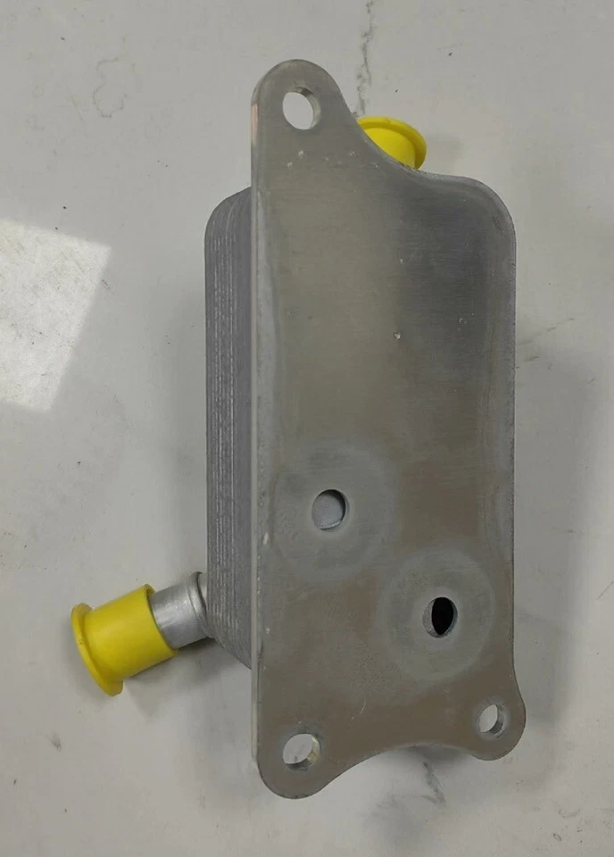 Refrigerador de óleo de transmissão Toyota Corolla 2019-2025 fabricante de equipamento original 33493-12090 - Imagem 2 de 4