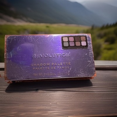 Revolution Forever Dynamic Mesmerized Shadow Palette Matte/Shimmer Pressed 0.3oz